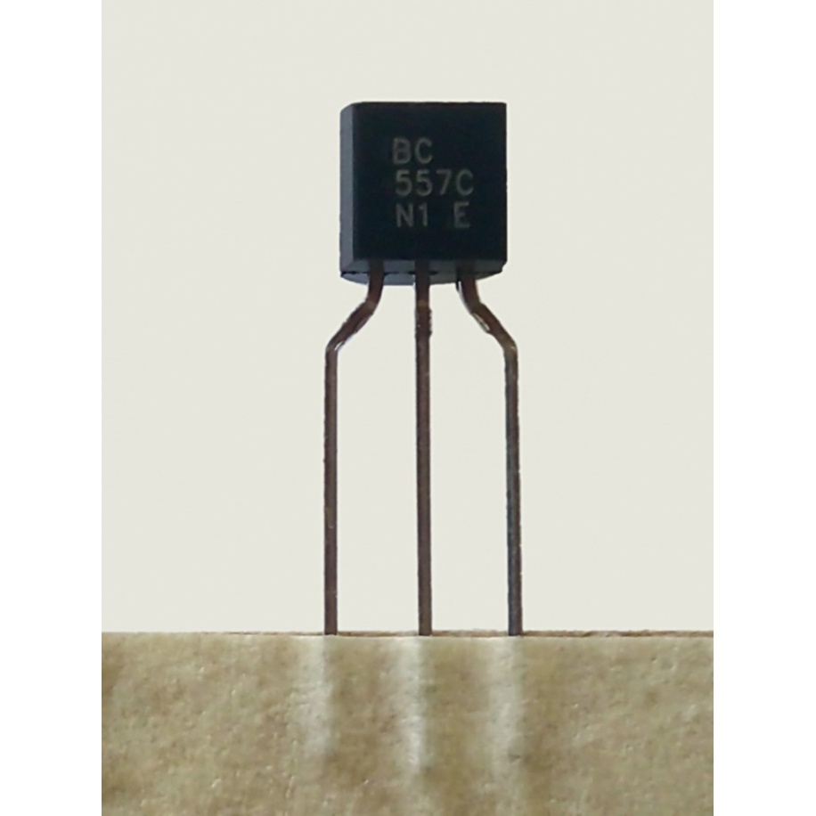 Transistor bipolar NPN BC557C 